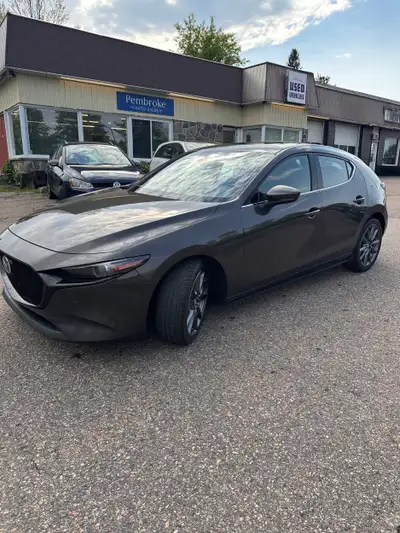 WE FINANCE EVERYONE! — THANK YOU FOR SHOPPING WITH PEMBROKE AUTO SALES! — ***4.4 Stars GOOGLE*** — F...