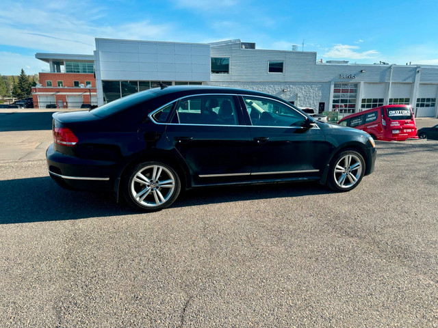 2015 Volkswagen Passat 1.8 TSI Highline Highline / Low KMs /... in Cars & Trucks in Calgary - Image 4