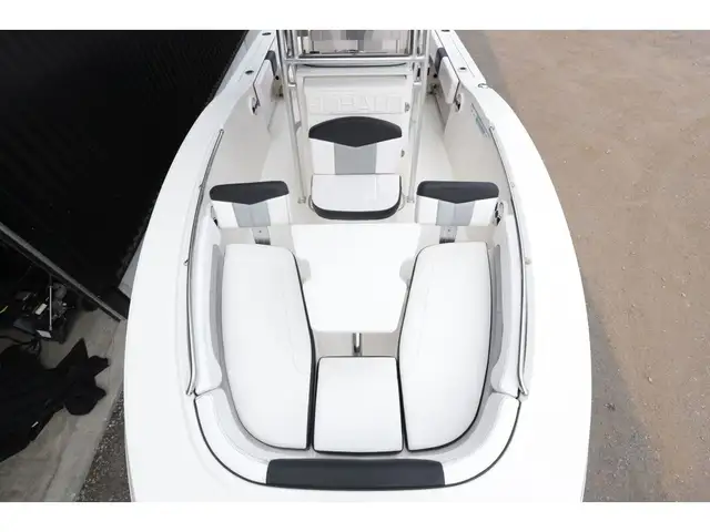 2020 Robalo R202 Explorer in Powerboats & Motorboats in Québec City - Image 26