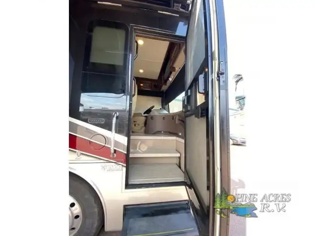 2018 Thor Motor Coach Tuscany 45AT only 029,124 Miles in RVs & Motorhomes in Moncton - Image 11