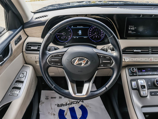 2020 Hyundai Palisade Luxury 7 Passenger in Cars & Trucks in London - Image 3