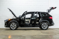 Francais: * Jet Black * Aide Engine: Moteur à 4 cylindres 2.0l L/100Km City: 9.6 L/100Km Hwy: 7.0 Sa... (image 4)