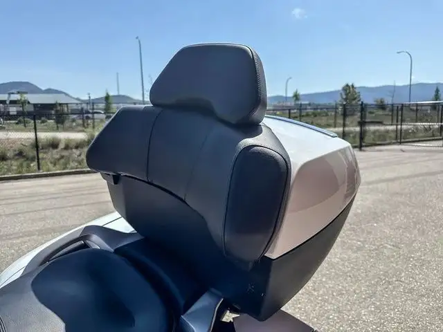 2018 BMW K 1600 GT in Sport Touring in Kelowna - Image 45