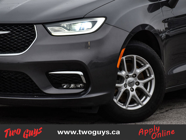 2023 Chrysler Pacifica Touring L FWD Leather Back Up Camera in Cars & Trucks in St. Catharines - Image 2