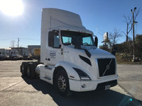 2020 VOLVO VNR64300