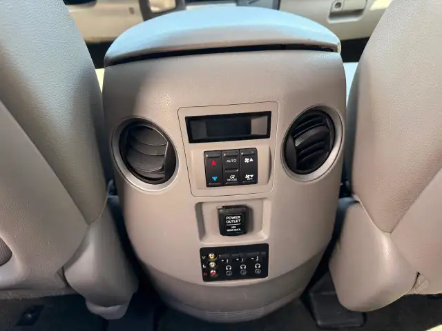 2015 Honda Pilot EX-L in Cars & Trucks in Hamilton - Image 22