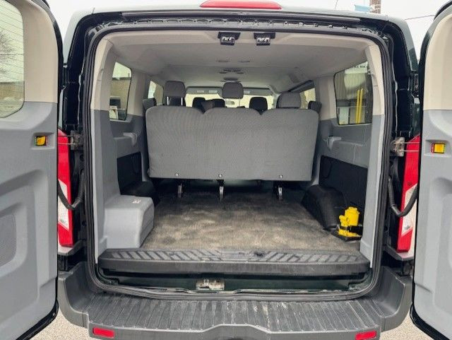 2017 Ford Transit Wagon T-150 8 PASSENGER-DEPARTMENT OF NATIONAL in Cars & Trucks in City of Toronto - Image 4