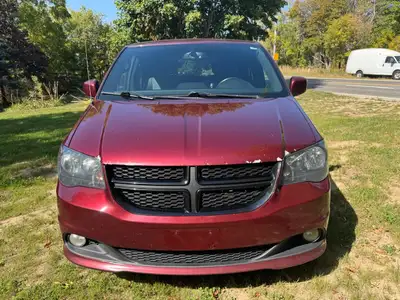 2017 DODGE GRAND CARAVAN SXT PREMIUM PLUS, VERY WELL MAINTAINED, TWO PREVIOUS OWNERS, SERVICE HISTOR...