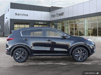 The 2021 Kia Sportage EX offers a perfect blend of style, comfort, and capability. With advanced saf... (image 7)