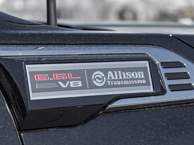 2025 GMC Sierra 2500HD Pro in Cars & Trucks in Mississauga / Peel Region - Image 2