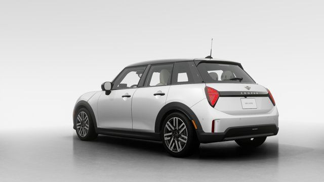 2025 MINI 5 Door Cooper | Premier | Confort | Style Classique in Cars & Trucks in City of Montréal - Image 2