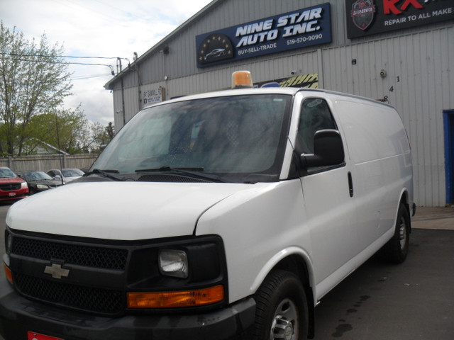 2011 Chevrolet Express Cargo Van SHELVING-1 OWNER-OILED in Cars & Trucks in Kitchener / Waterloo