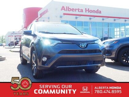 2017 Toyota RAV4 XLE. 3M. Heated Seats. Sunroof. Bluetooth. in Cars & Trucks in Edmonton