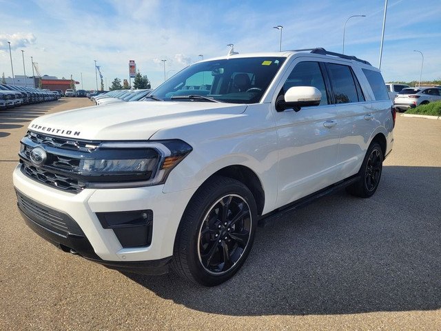 2022 Ford Expedition LIMITED | STEALTH | 22\" WHEELS in Cars & Trucks in Strathcona County