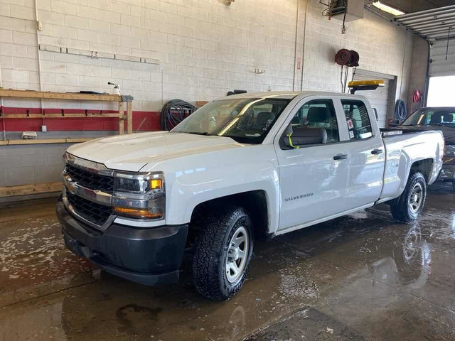 2018 CHEVRO SILVERADO K1500 LS in Cars & Trucks in Barrie