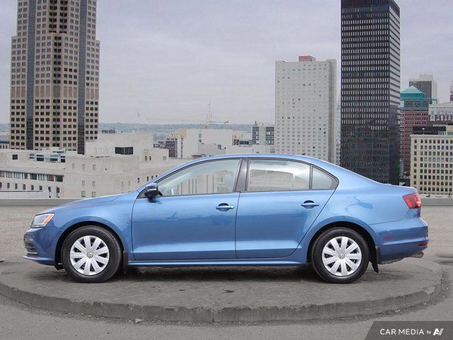 2016 Volkswagen Jetta Sedan Trendline | 3M | No Accidents | 1 in Cars & Trucks in Calgary - Image 3