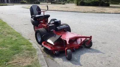 2014 Ferris Zero-Turn Gas Lawn Mower 0.81 l V-Twin Gas Engine 21in. Blade 61in. Mower Deck $7,820 +...