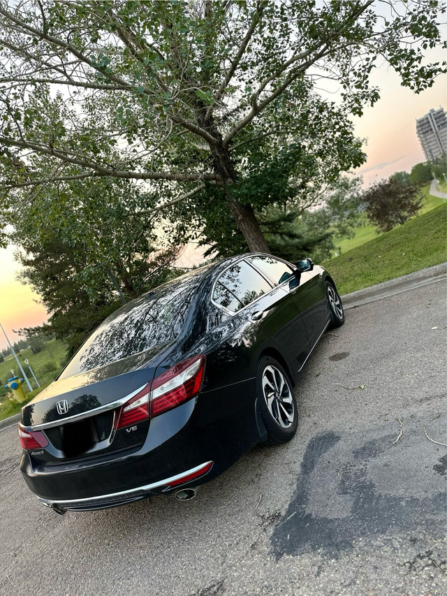 2016 Honda Accord EX-L clean Title dans Autos et camions  à Ville d’Edmonton