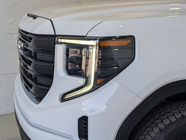 2025 GMC Sierra 1500 Elevation- X31 Off-Road Pkg - Premium Pkg in Cars & Trucks in Barrie - Image 2
