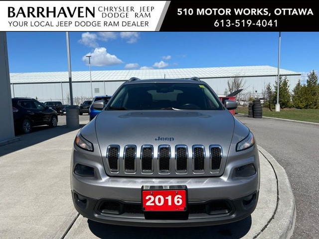 2016 Jeep Cherokee 4X4 North | Nav | Cold Weather Group in Cars & Trucks in Ottawa - Image 2