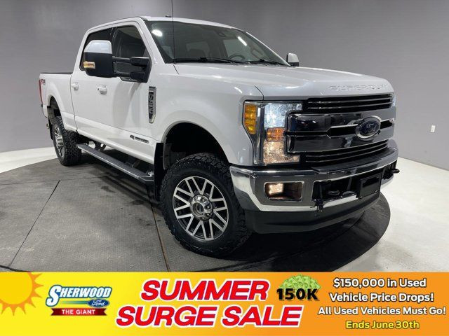 2017 Ford Super Duty F-350 SRW LARIAT - MOON ROOF in Cars & Trucks in Strathcona County