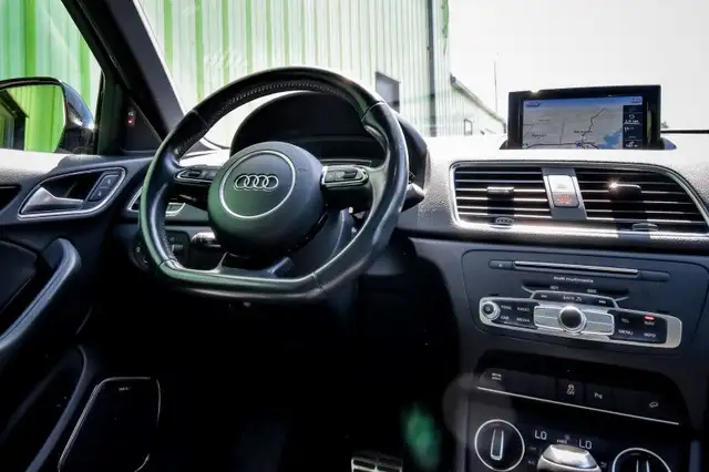 2018 Audi Q3 2.0 TFSI quattro Technik • SUNROOF • BOSE AUDIO • N dans Autos et camions dans Kingston - Image 17
