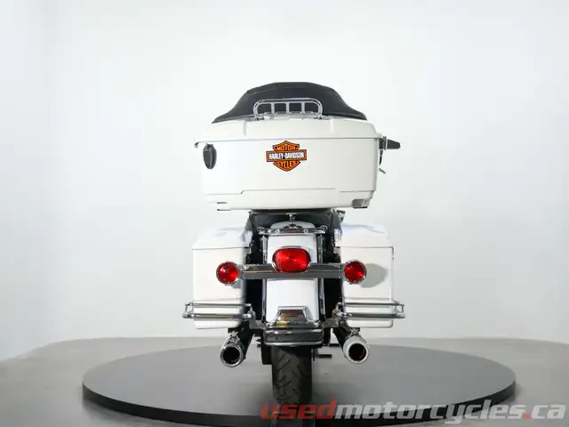 2006 Harley-Davidson® ROAD KING in Street, Cruisers & Choppers in Kelowna - Image 5
