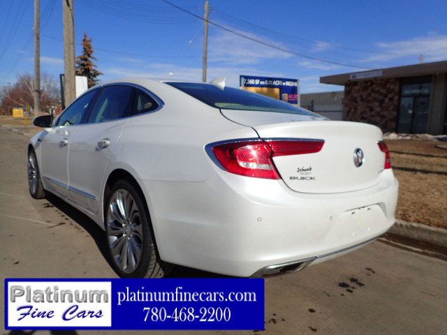 2017 Buick LaCrosse Essence in Cars & Trucks in Edmonton - Image 4