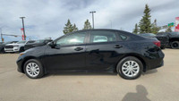 Odometer is 7133 kilometers below market average! This Kia Forte is equipped with: Cloth Seat Trim,... (image 7)
