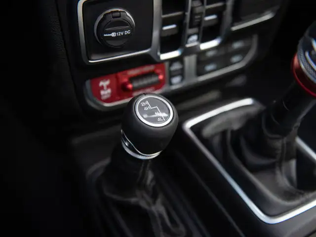 2025 Jeep Wrangler Rubicon, 2 Inch Lift, 38 Inch Tires & MORE in Cars & Trucks in Calgary - Image 33
