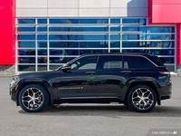 This Jeep Grand Cherokee has a dependable Regular Unleaded V-6 3.6 L/220 engine powering this Automa... (image 1)