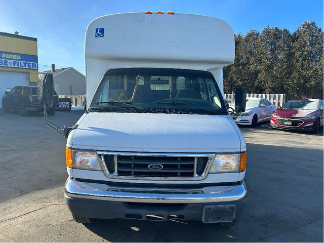  2004 Ford Econoline ParaBus, Only 29,000 kms, Priced To Sell! in Cars & Trucks in North Bay - Image 4
