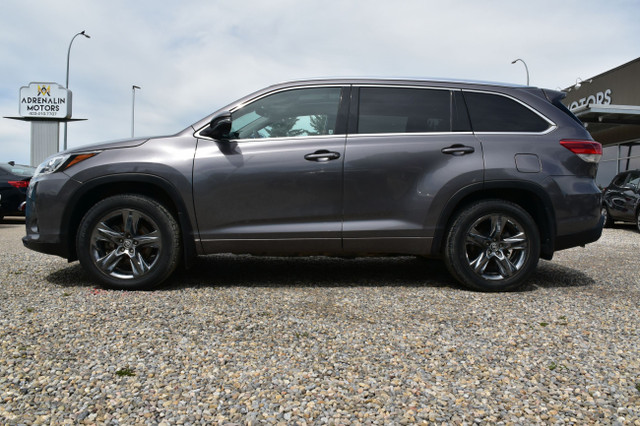 2018 Toyota Highlander ***LIMIITED, 2ND ROW BUCKETS*** in Cars & Trucks in Calgary - Image 2