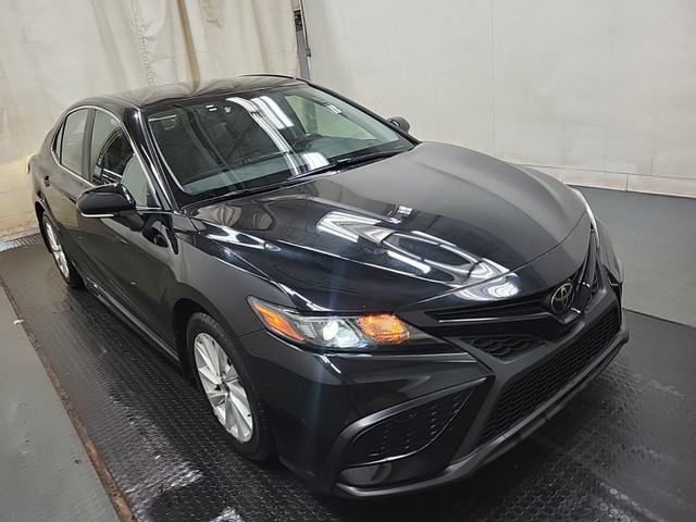 2022 Toyota Camry SE Auto in Cars & Trucks in Mississauga / Peel Region - Image 2