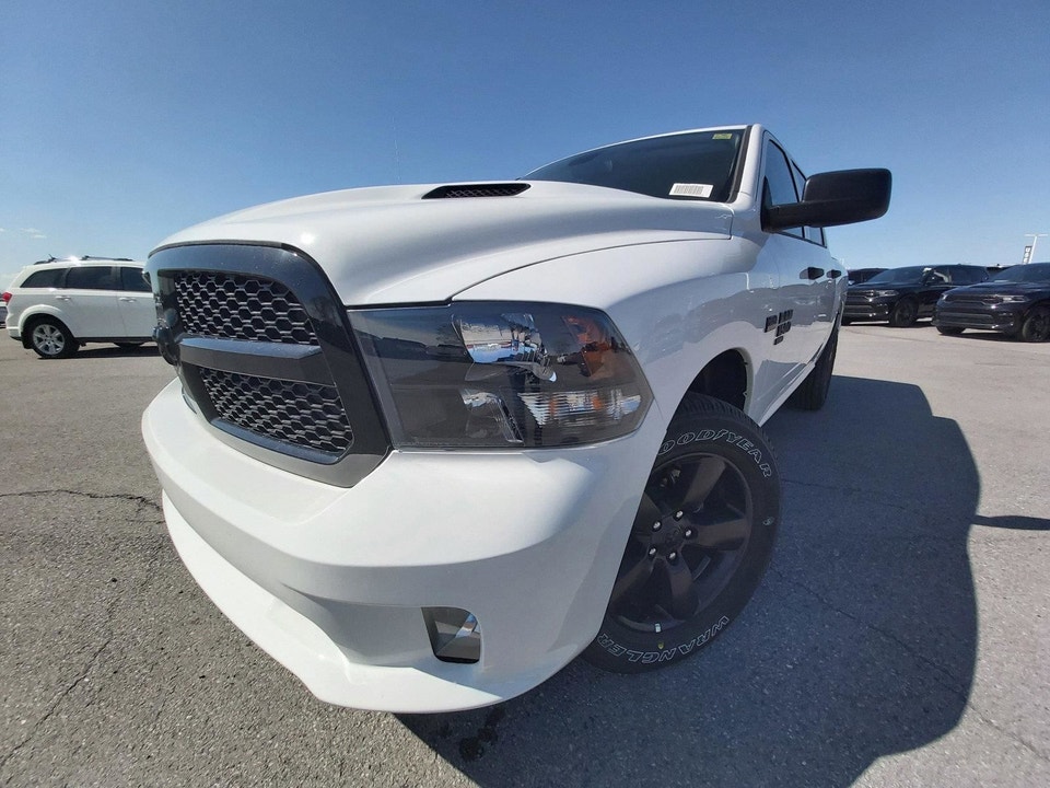 2022 Ram 1500 Classic NIGHT EDITION