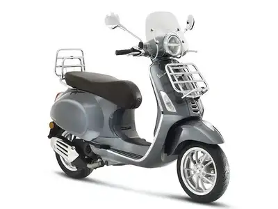 VESPA PRIMAVERA 50 IGET TOURING 2023 SCOOTER VESPA PRIMAVERA 50CC TOURING 2023 A VENDRE Une aptitude...