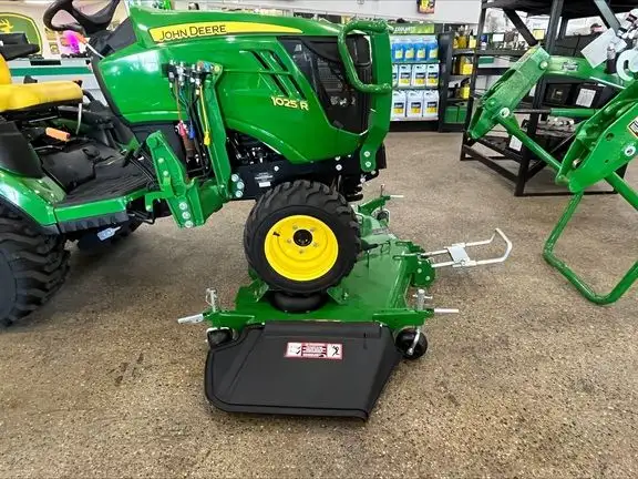 2024 John Deere 1025R in Farming Equipment in Lloydminster - Image 11
