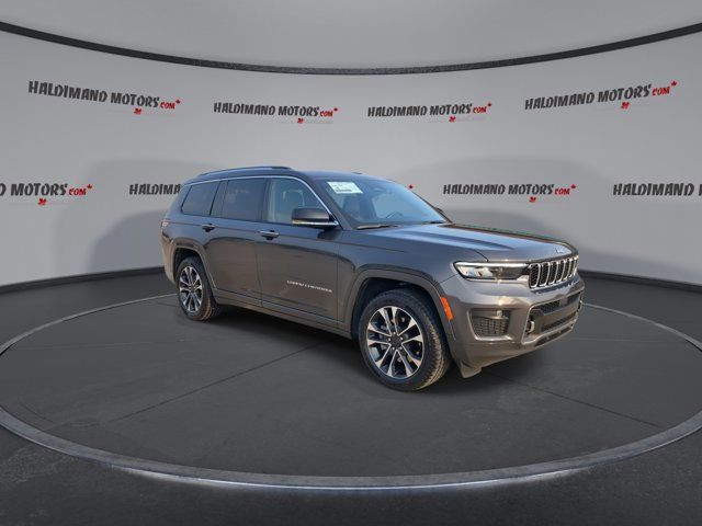 2022 Jeep Grand Cherokee L Overland 4X4 in Cars & Trucks in Hamilton - Image 2