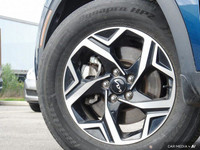 Wheels: 17 Alloy, Vinyl Door Trim Insert, Variable Intermittent Wipers, Urethane Gear Shifter Materi... (image 5)