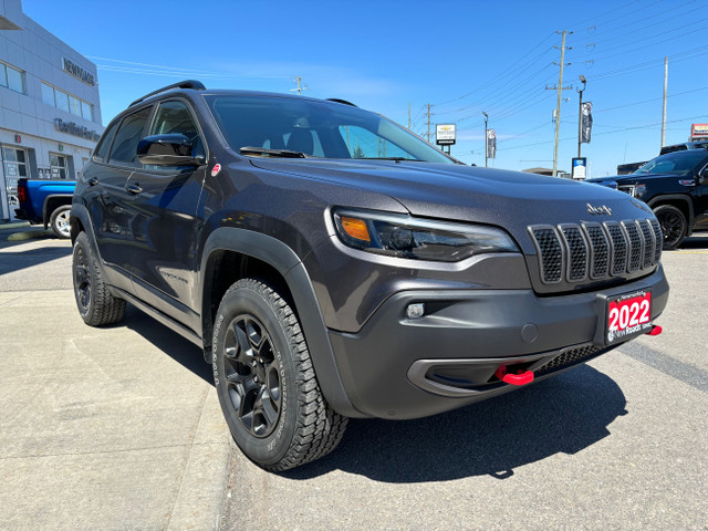 2022 Jeep Cherokee Trailhawk in Cars & Trucks in Markham / York Region - Image 3