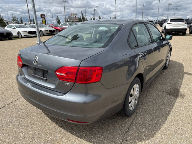 2014 Volkswagen Jetta COMFORTLINE in Cars & Trucks in Red Deer - Image 3