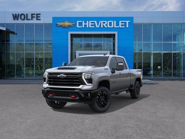 2025 Chevrolet Silverado 2500HD LT in Cars & Trucks in Calgary - Image 4