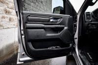 Heated Seats, Remote Start, Heated Steering Wheel, Apple CarPlay, Android Auto! 6 LOCATIONS KINGSTON... (image 8)