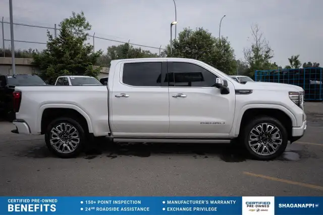2023 GMC Sierra 1500 Denali Ultimate SUPERCRUISE | CERTIFIED PRE dans Autos et camions dans Calgary - Image 5