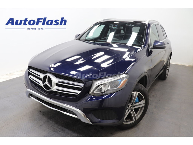 2018 Mercedes-Benz GLC 350E, 315 HP, APPLE CARPLAY, TOIT OUVRANT in Cars & Trucks in Longueuil / South Shore