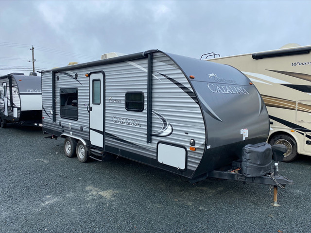 2016 Catalina $19,999 in Travel Trailers & Campers in Bedford