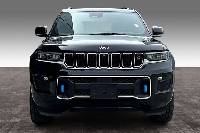2023 Jeep Grand Cherokee Overland 4xe in Cars & Trucks in Edmonton - Image 3