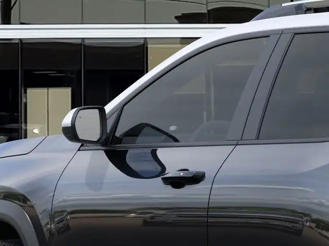2025 Chevrolet Equinox LT in Cars & Trucks in Oakville / Halton Region - Image 16