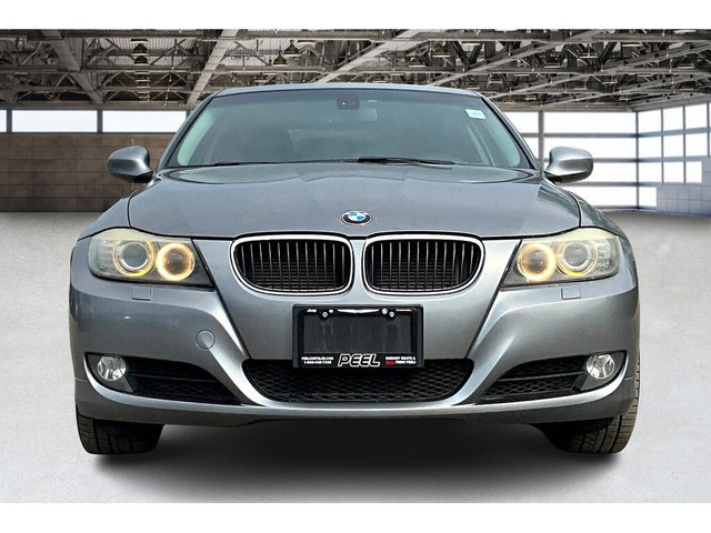 2011 BMW 3 Series 328i xDrive Executive Edition | AS IS | AWD in Cars & Trucks in Mississauga / Peel Region - Image 3