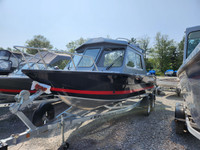 2024 Kingfisher Boats Escape 2425 Hard Top Black Suzuki DF150 Tw